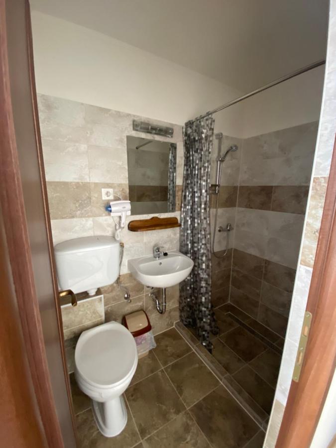 Gradics Panzio Otel Siculeni Dış mekan fotoğraf